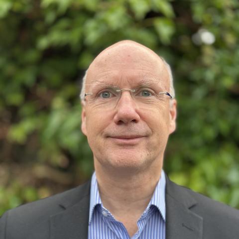 Dr Stephen Glen headshot